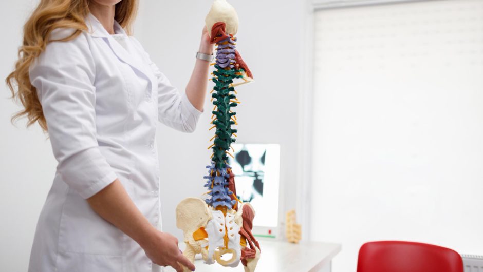 Atrofia musculară spinală: Simptome și tratament