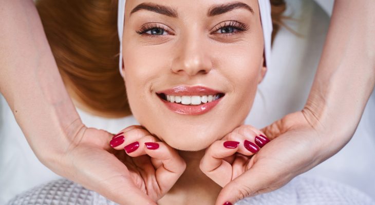 Îmbunătățirea zâmbetului cu fațete dentare