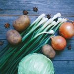 Ceapa verde beneficii: De ce să le includeți în dieta ta