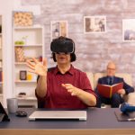 Tehnologia din spatele asistenților virtuali – cum funcționează