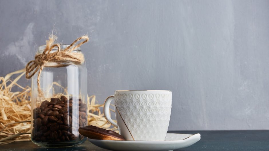 Idei pentru un colț de servit ceaiul sau cafeaua într-un spațiu elegant