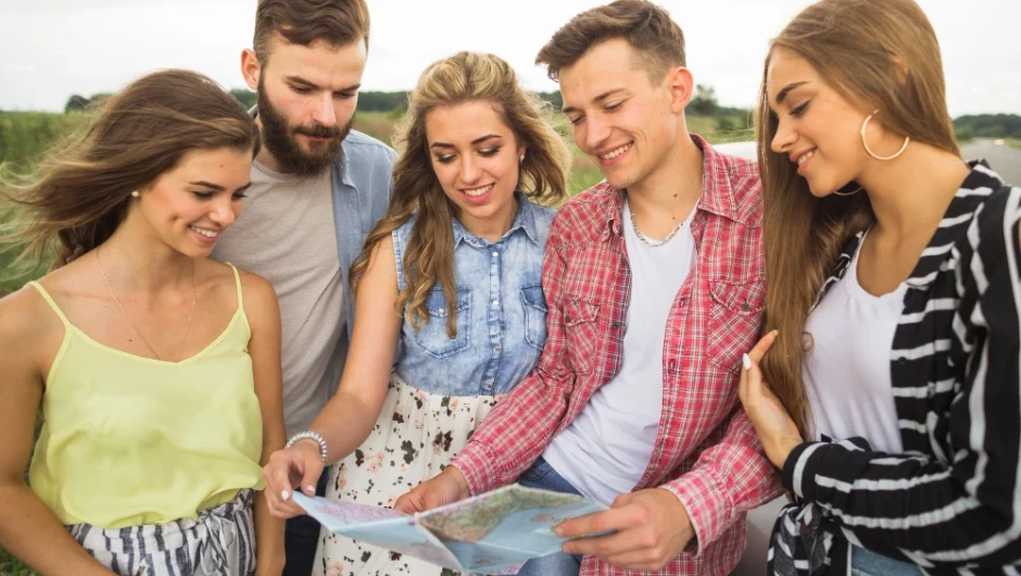 Ce să faci când planurile de vacanță ale grupului se schimbă în ultimul moment