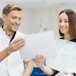 Cum să ai grijă de sănătatea danturii între două vizite la dentist