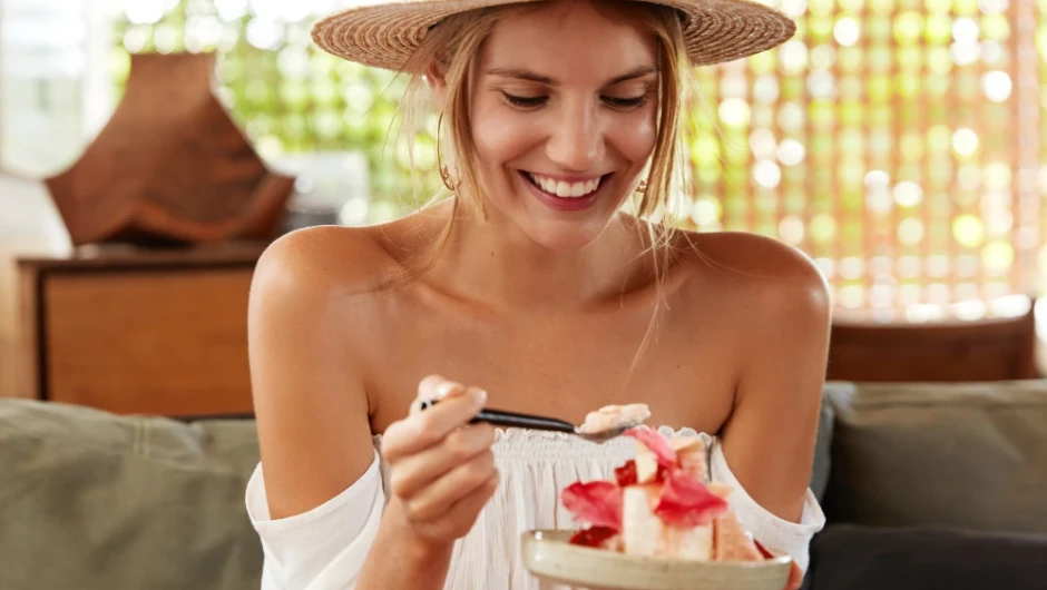 Ce să porți la un brunch pentru un look relaxat, dar îngrijit